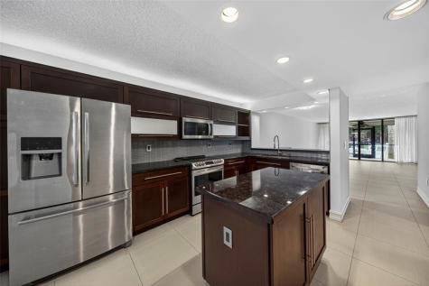 1100 SE 5th Court Pompano Beach FL 33060