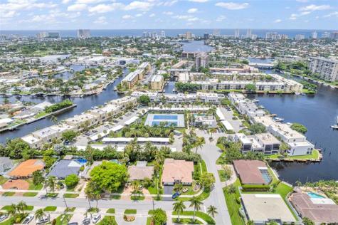 1100 SE 5th Court Pompano Beach FL 33060
