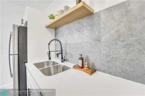 888 Intracoastal Drive Fort Lauderdale FL 33304