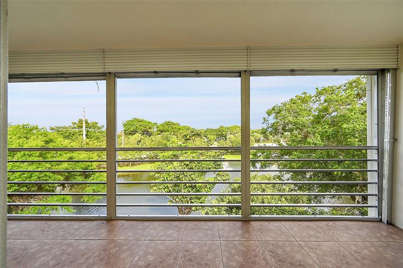 2502 Antigua Terrace Coconut Creek FL 33066