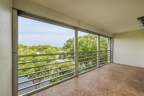 2502 Antigua Terrace Coconut Creek FL 33066