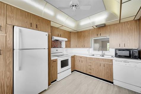 2502 Antigua Terrace Coconut Creek FL 33066