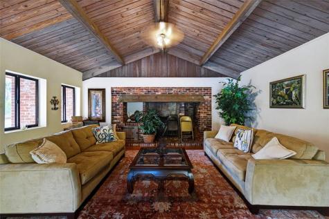 201 NE 16th Place Fort Lauderdale FL 33305