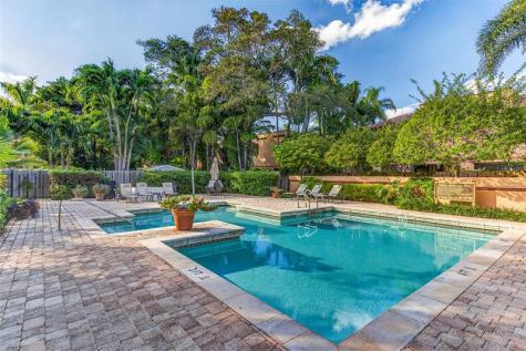 201 NE 16th Place Fort Lauderdale FL 33305