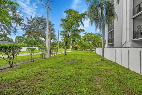 7541 NW 16th Street Plantation FL 33313