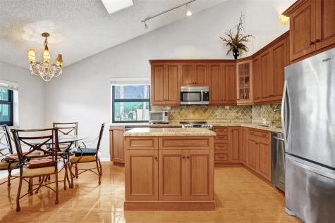 7680 NW 79th Avenue Tamarac FL 33321