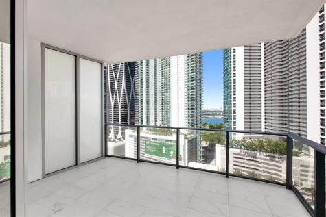 851 NE 1st Avenue Miami FL 33132