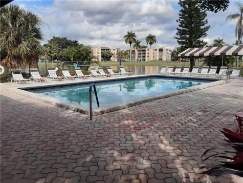 9430 Poinciana Place Davie FL 33324