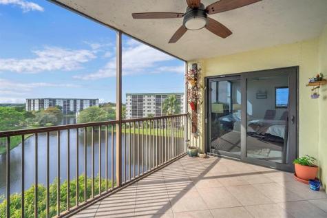 2221 Cypress Island Drive Pompano Beach FL 33069