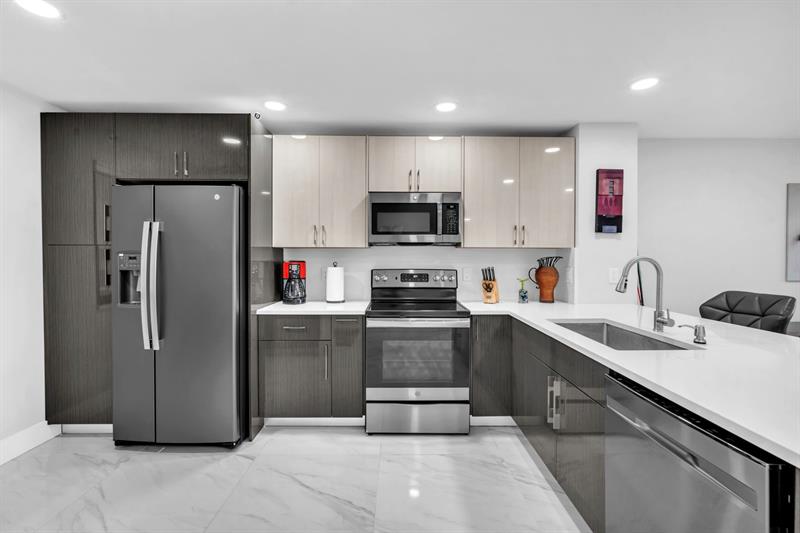 2221 Cypress Island Drive Pompano Beach FL 33069