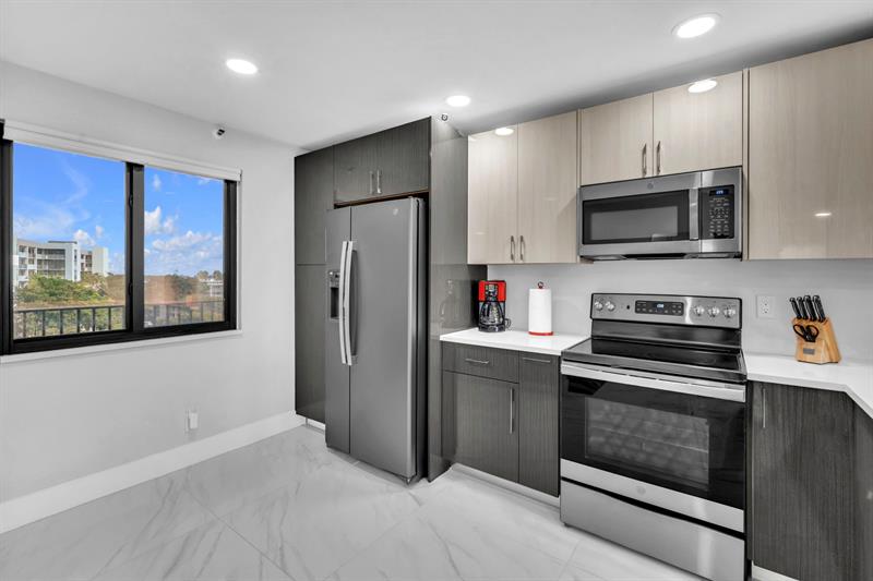 2221 Cypress Island Drive Pompano Beach FL 33069