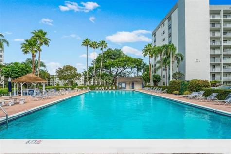 2221 Cypress Island Drive Pompano Beach FL 33069