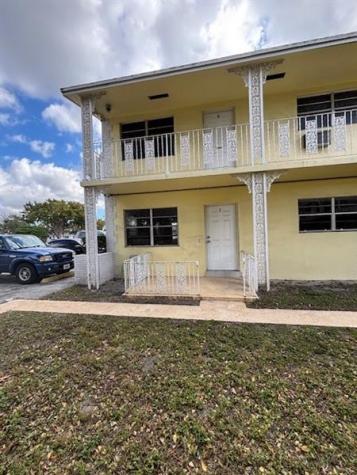 5400 Hollywood Boulevard Hollywood FL 33021