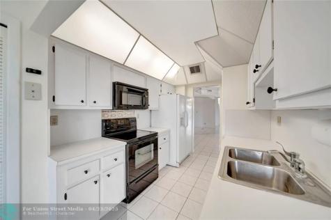 7200 Radice Court Lauderhill FL 33319