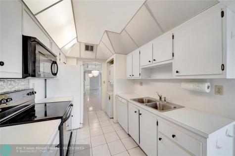 7200 Radice Court Lauderhill FL 33319