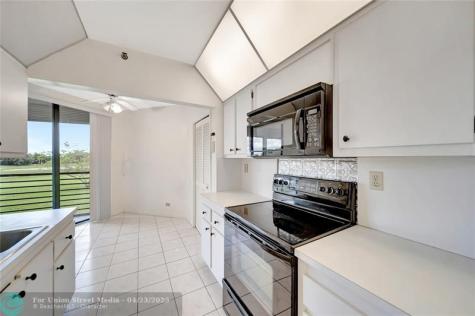 7200 Radice Court Lauderhill FL 33319