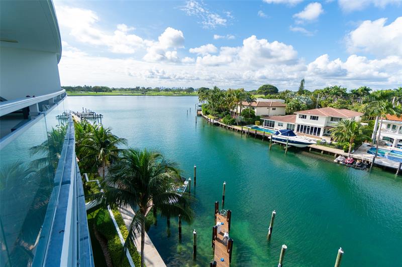 9400 W Bay Harbor Bay Harbor Islands FL 33154