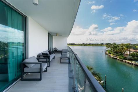 9400 W Bay Harbor Bay Harbor Islands FL 33154