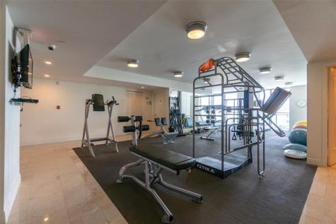 9400 W Bay Harbor Bay Harbor Islands FL 33154