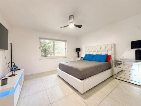 136 NE 19th Court Wilton Manors FL 33305