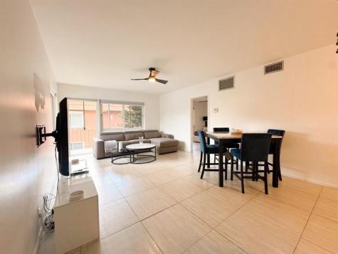 136 NE 19th Court Wilton Manors FL 33305