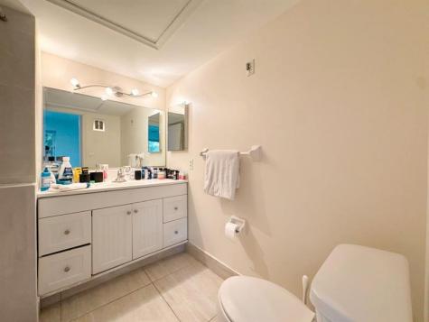 136 NE 19th Court Wilton Manors FL 33305