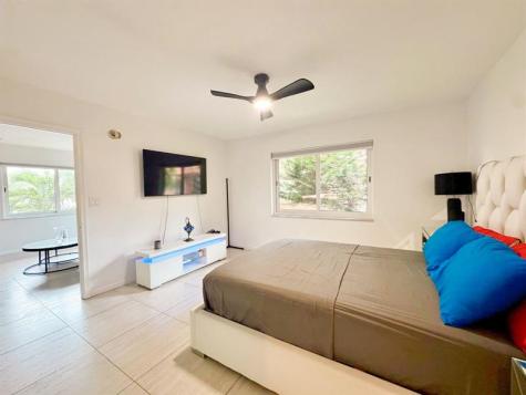 136 NE 19th Court Wilton Manors FL 33305