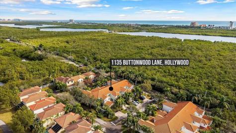 1135 Buttonwood Lane Hollywood FL 33019