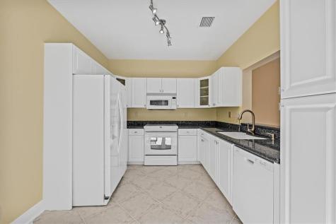 1135 Buttonwood Lane Hollywood FL 33019