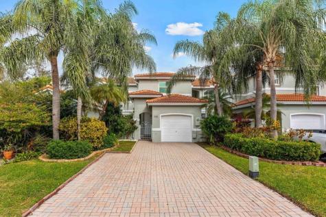 1135 Buttonwood Lane Hollywood FL 33019