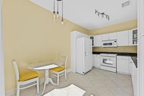1135 Buttonwood Lane Hollywood FL 33019