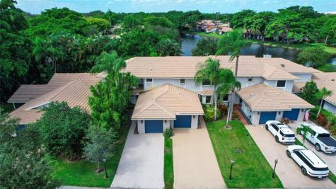 619 Deer Creek North Shore Drive Deerfield Beach FL 33442