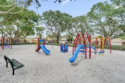 1498 Barcelona Way Weston FL 33327