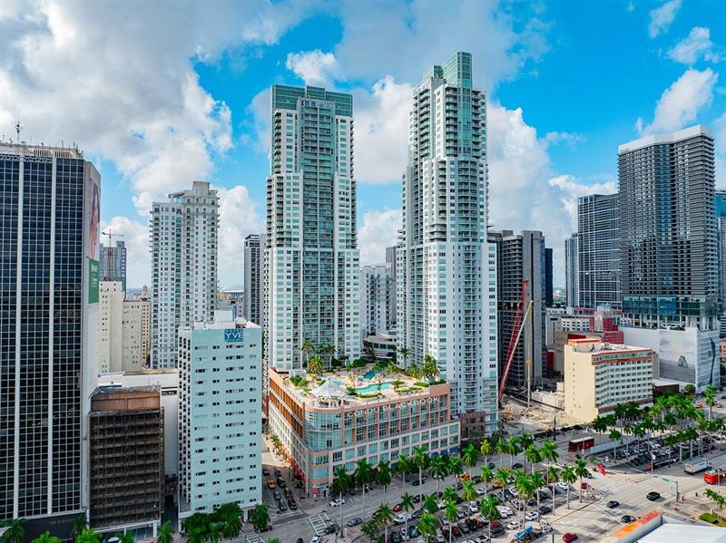 253 NE 2nd Street Miami FL 33132