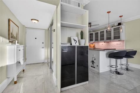 2900 NE 30th Street Fort Lauderdale FL 33306