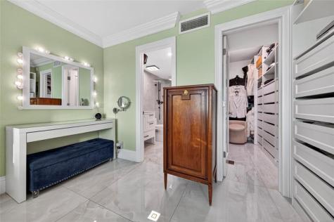 2900 NE 30th Street Fort Lauderdale FL 33306