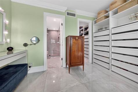2900 NE 30th Street Fort Lauderdale FL 33306