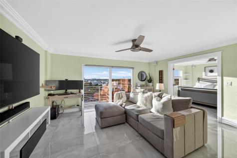 2900 NE 30th Street Fort Lauderdale FL 33306