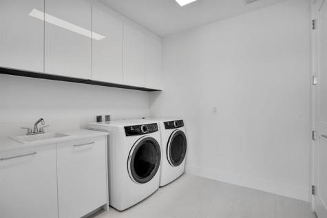 151 N Seabreeze Blv Fort Lauderdale FL 33304