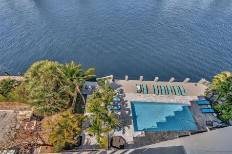 3233 NE 32nd Avenue Fort Lauderdale FL 33308