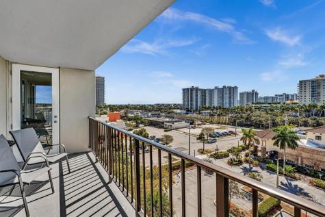 3233 NE 32nd Avenue Fort Lauderdale FL 33308