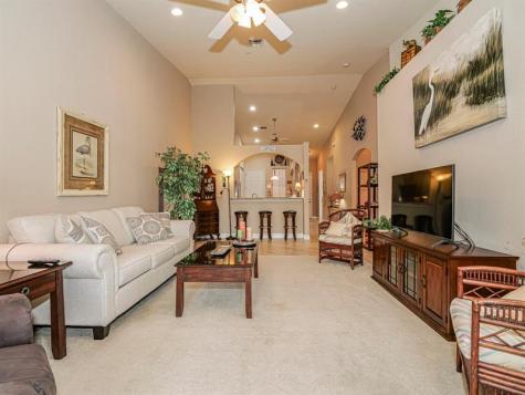 6480 Oxford Circle Vero Beach FL 32966