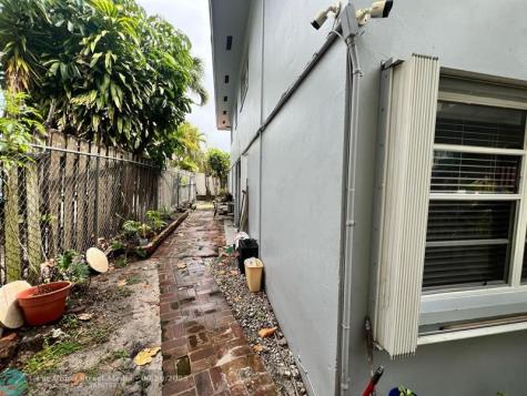 751 Pine Drive Pompano Beach FL 33060