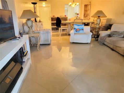 5945 Del Lago Circle Sunrise FL 33313