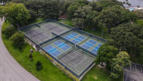 9481 Evergreen Place Davie FL 33324