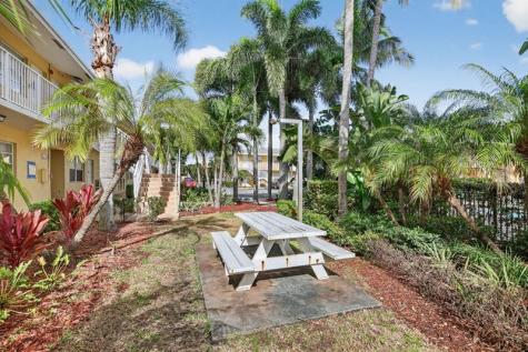 4051 NE 13th Avenue Fort Lauderdale FL 33334