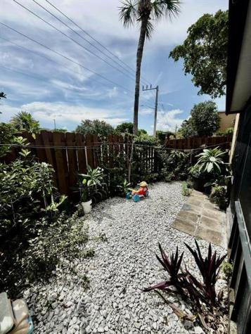 5601 Blueberry Court Lauderhill FL 33313