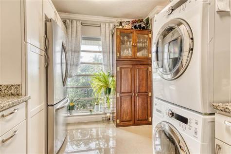 8751 Chevy Chase Drive Boca Raton FL 33433