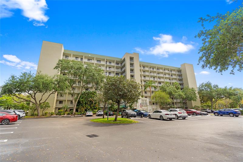 2232 N Cypress Bend Drive Pompano Beach FL 33069