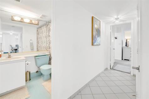 4975 E Sabal Palm Boulevard Tamarac FL 33319